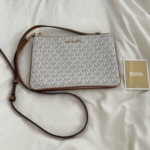 New Michael Kors purse